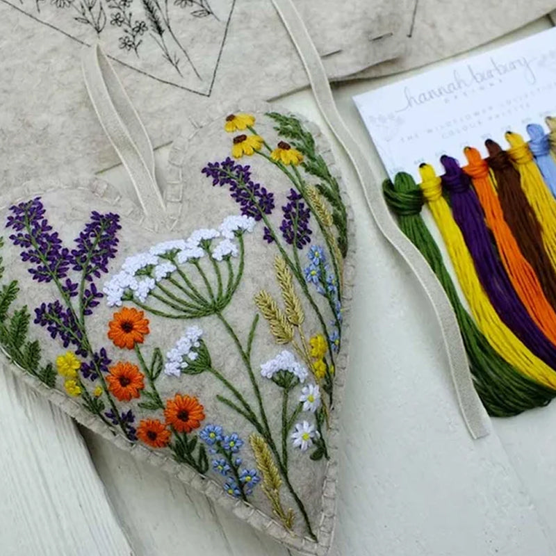 Herz-Wildblumen-Stickerei-Set